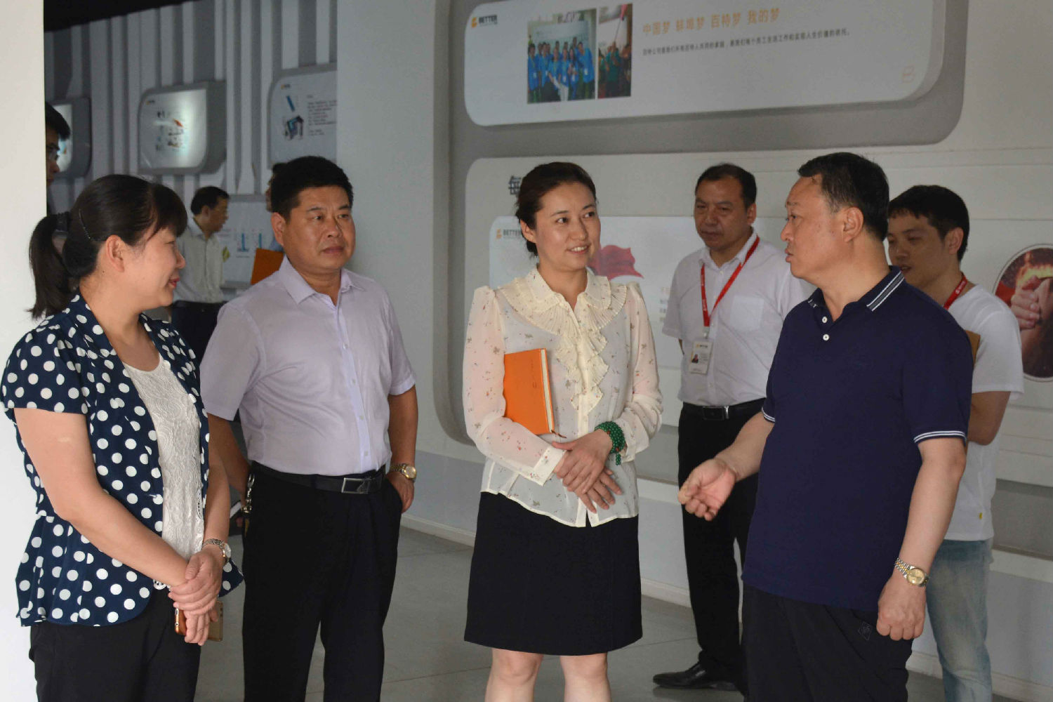 蚌埠市委常委，市人民政府常務(wù)副市長鄭東濤一行蒞臨百特公司考察指導(dǎo)